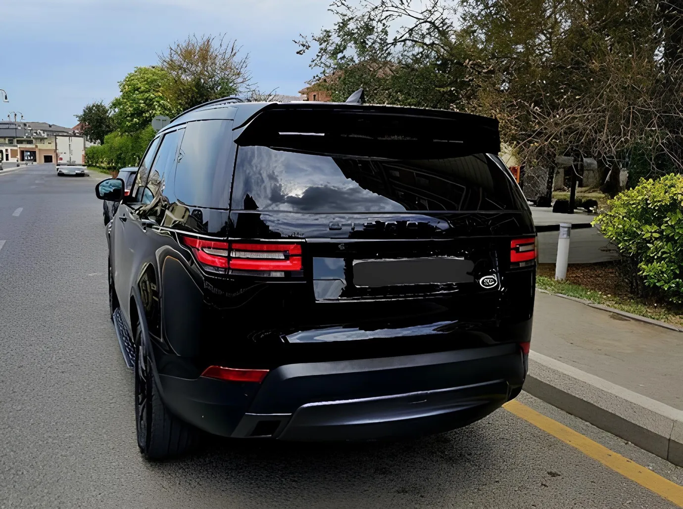 Land Rover Discovery, 2.0 L, 2017 year, 205 000 km, Baku - Price: 39 500 ₼ - Tunel.az