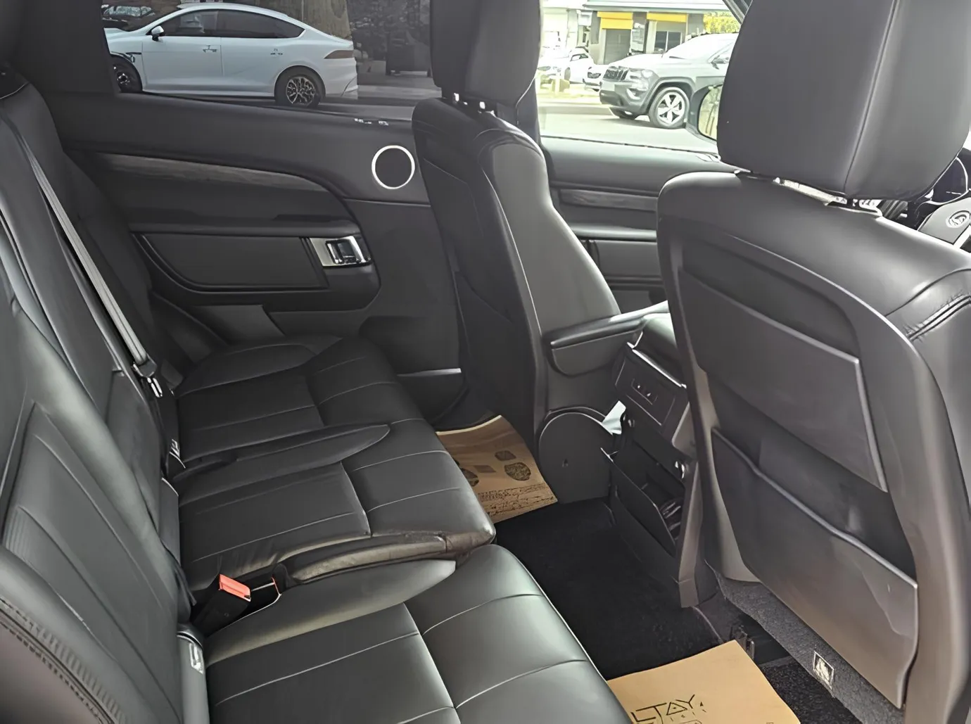 Land Rover Discovery, 2.0 L, 2017 year, 205 000 km, Baku - Price: 39 500 ₼ - Tunel.az