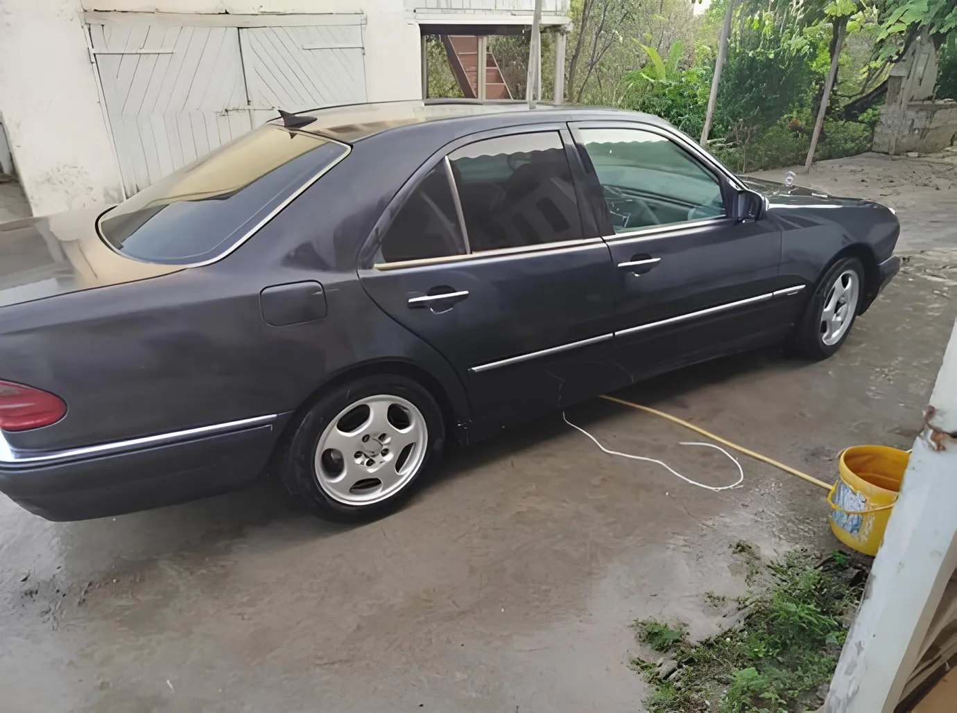 Mercedes E 230, 2.3 L, 1996 i̇l, 500 000 km, Bakı - Qiymət: 8 500 ₼ - Tunel.az