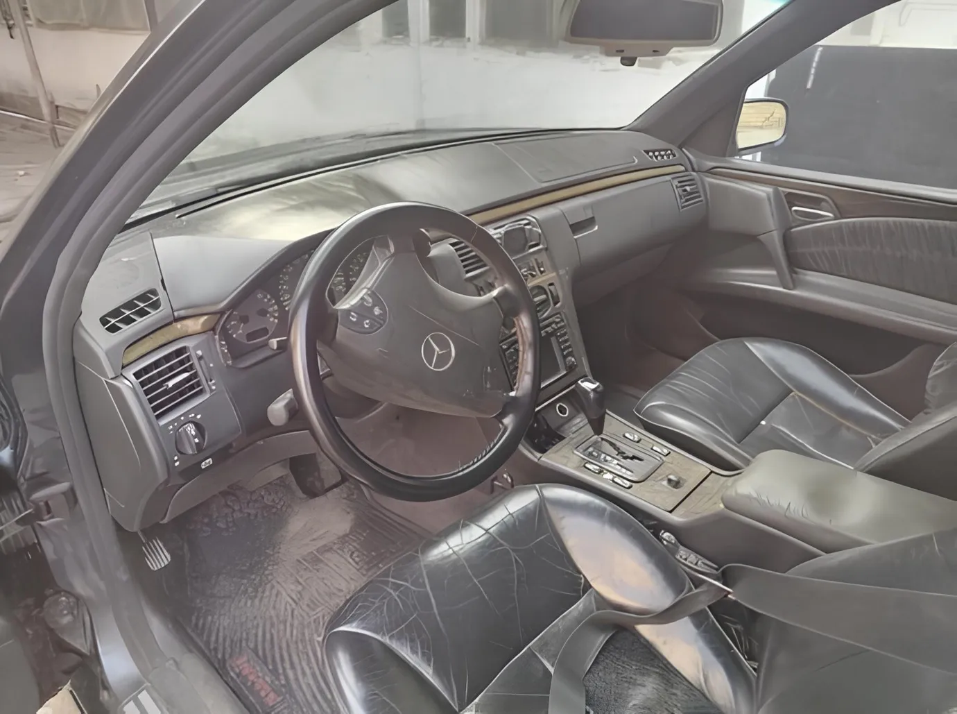 Mercedes E 230, 2.3 L, 1996 i̇l, 500 000 km, Bakı - Qiymət: 8 500 ₼ - Tunel.az