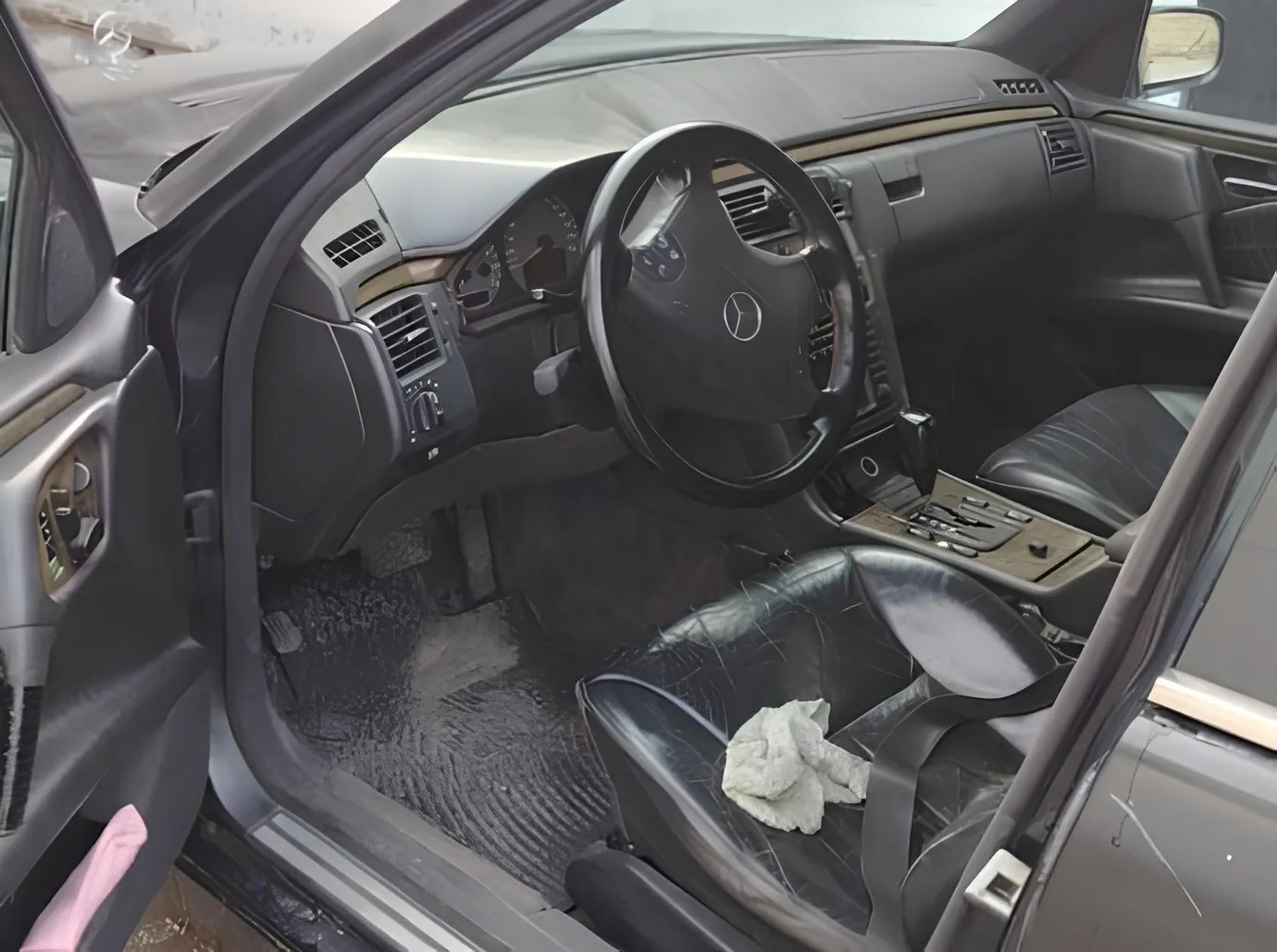Mercedes E 230, 2.3 L, 1996 i̇l, 500 000 km, Bakı - Qiymət: 8 500 ₼ - Tunel.az