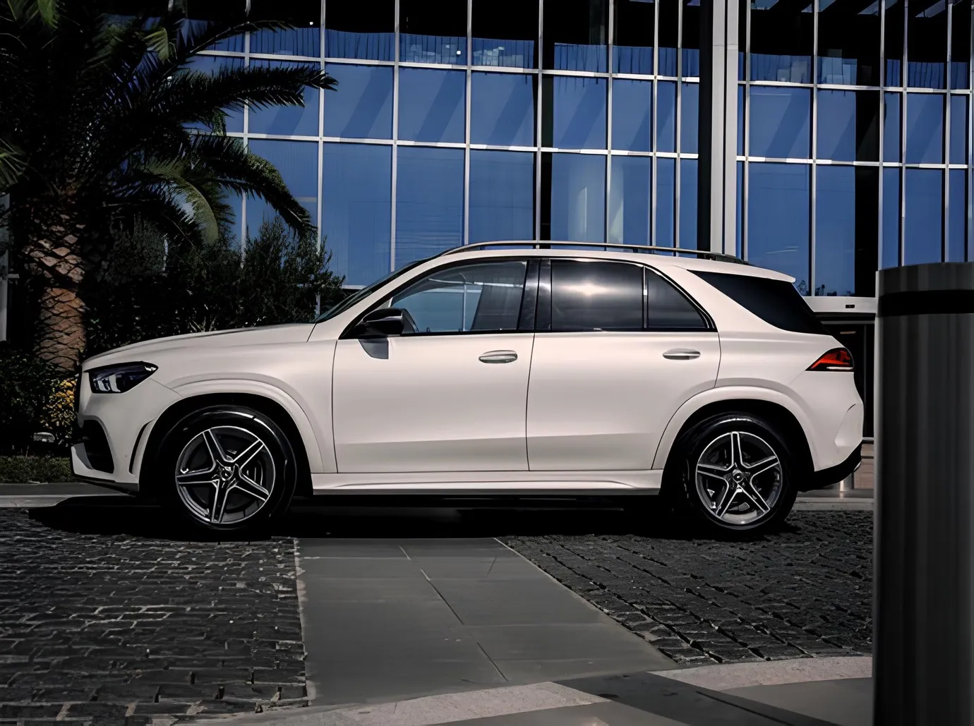 Mercedes GLE 450 4MATIC, 3.0 L, 2020 год, 22 000 km, Баку - Цена: 155 000 ₼ - Tunel.az
