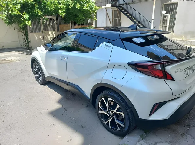Toyota C-HR, 1.8 L, 2021 год, 125 000 km, Баку - Цена: 37 500 ₼ - Tunel.az