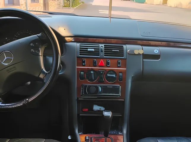 Mercedes E 270, 2.7 L, 2000 year, 358 646 km, Sumgayit - Price: 11 100 ₼ - Tunel.az