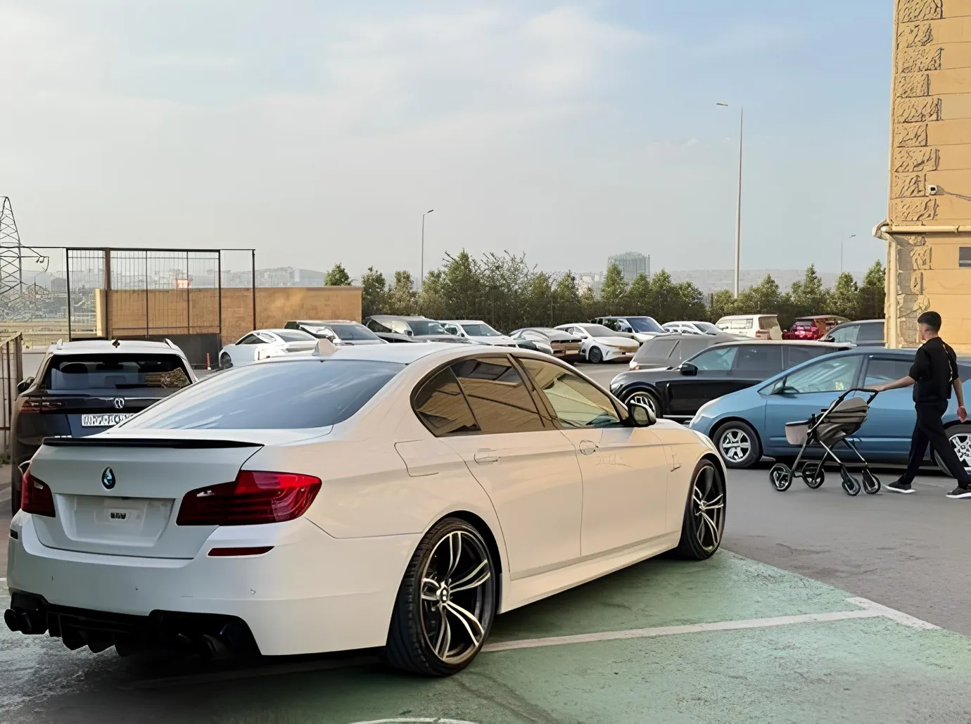 BMW 528, 2.0 L, 2015 yil, 236 450 km, Baku - Narxi: 27 300 ₼ - Tunel.az