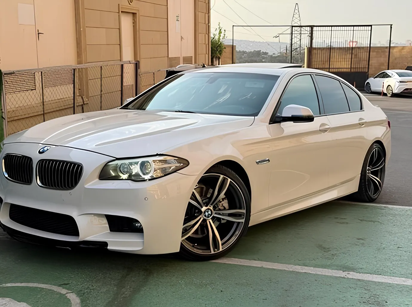 BMW 528, 2.0 L, 2015 yil, 236 450 km, Baku - Narxi: 27 300 ₼ - Tunel.az
