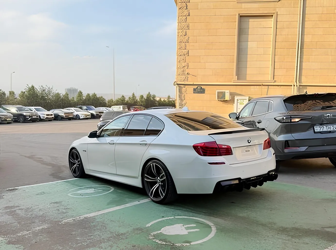 BMW 528, 2.0 L, 2015 yil, 236 450 km, Baku - Narxi: 27 300 ₼ - Tunel.az