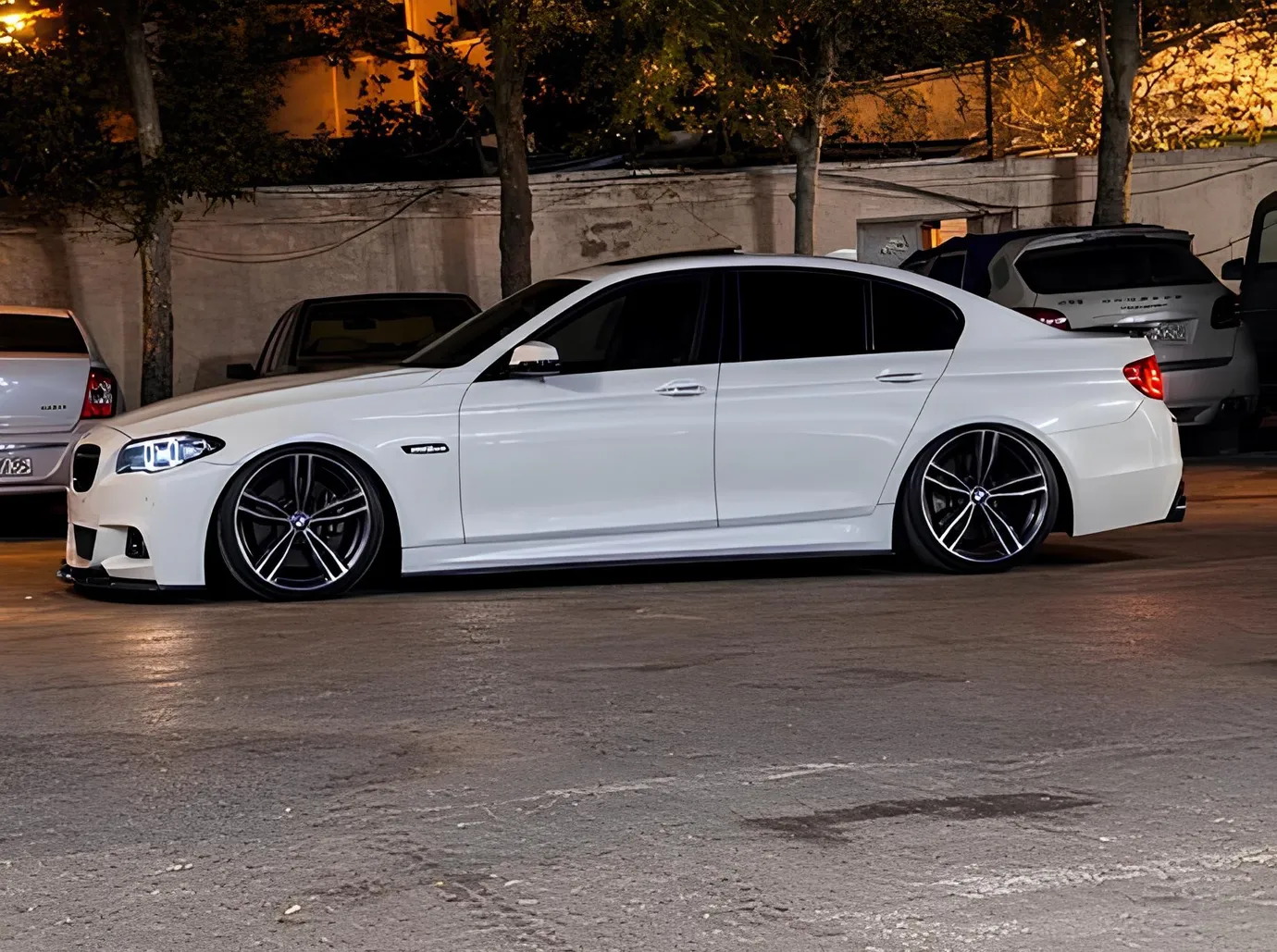 BMW 528, 2.0 L, 2015 yil, 236 450 km, Baku - Narxi: 27 300 ₼ - Tunel.az