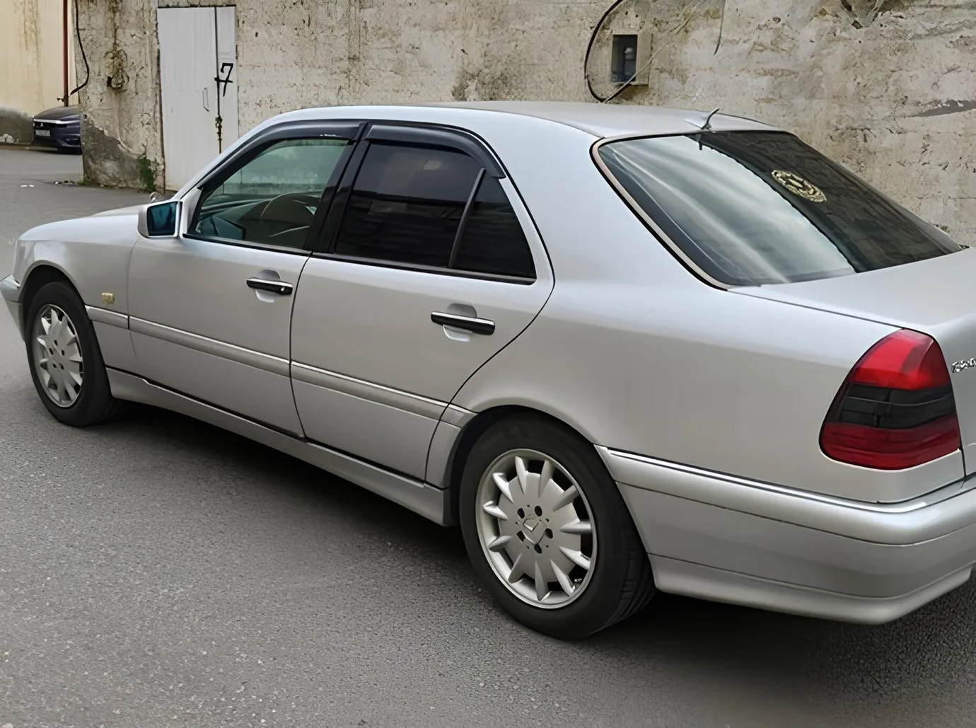 Mercedes C 240, 2.4 L, 1999 year, 407 000 km, Baku - Price: 11 200 ₼ - Tunel.az