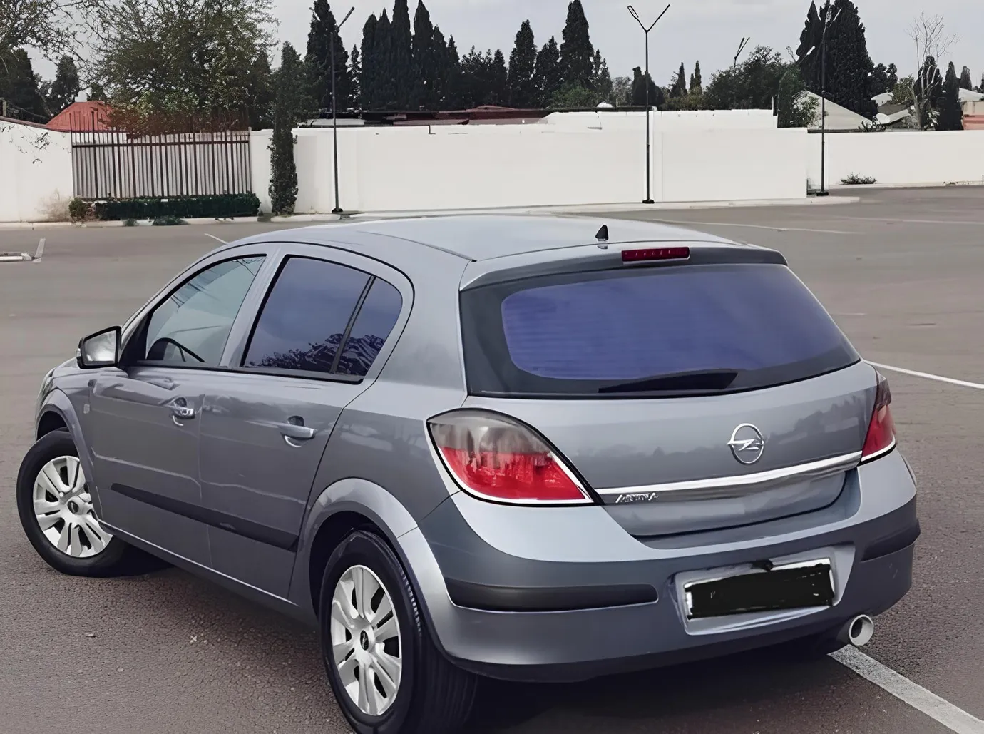 Opel Astra, 1.4 L, 2004 год, 305 050 km, Гянджа - Цена: 9 900 ₼ - Tunel.az