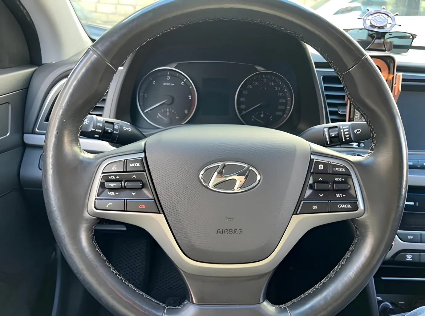 Hyundai Avante, 1.6 L, 2015 год, 248 000 km, Баку - Цена: 20 700 ₼ - Tunel.az