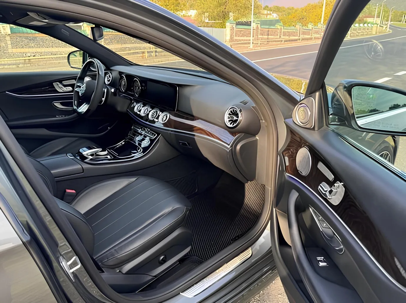 Mercedes E 300, 2.0 L, 2026 i̇l, 195 000 km, Bakı - Qiymət: 40 500 ₼ - Tunel.az