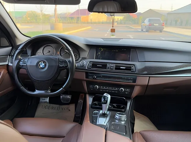 BMW 528, 2.0 L, 2013 год, 285 000 km, Сумгаит - Цена: 20 900 ₼ - Tunel.az