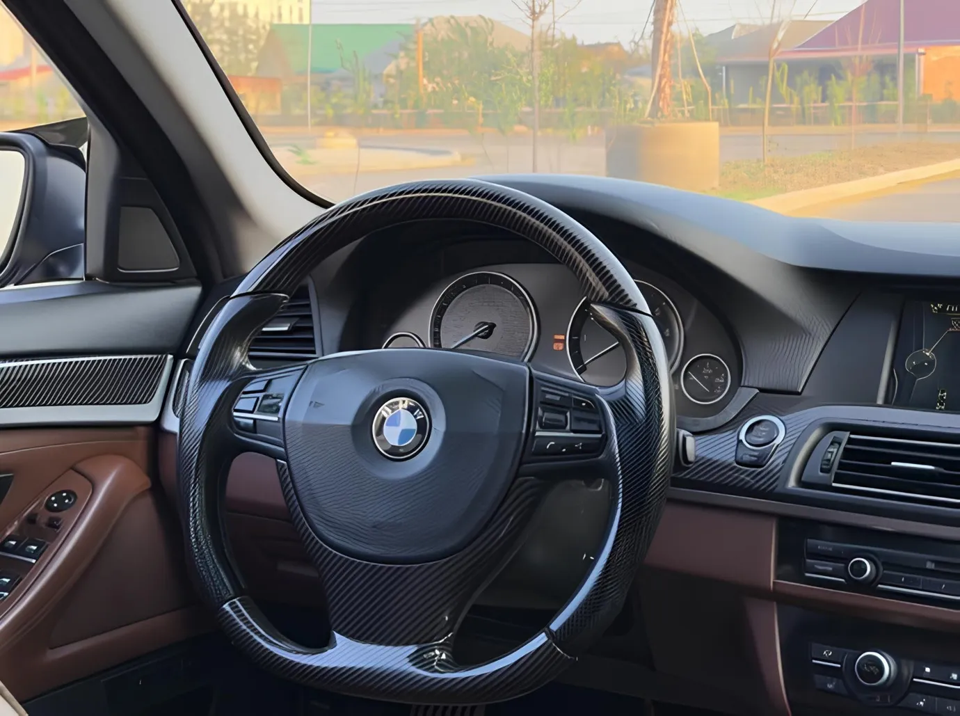BMW 528, 2.0 L, 2013 год, 285 000 km, Сумгаит - Цена: 20 900 ₼ - Tunel.az