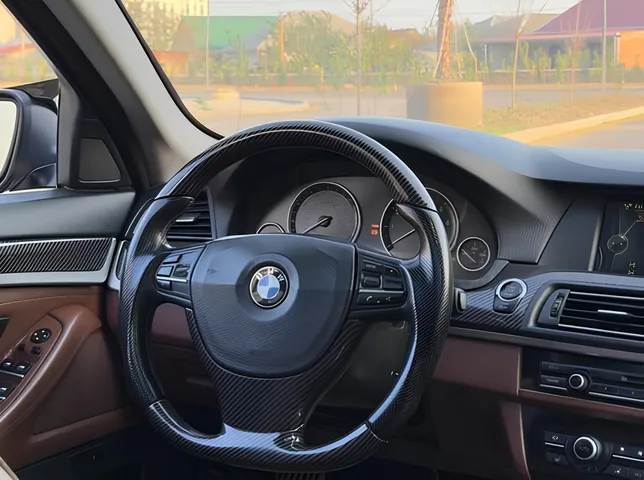 BMW 528, 2.0 L, 2013 год, 285 000 km, Сумгаит - Цена: 20 900 ₼ - Tunel.az