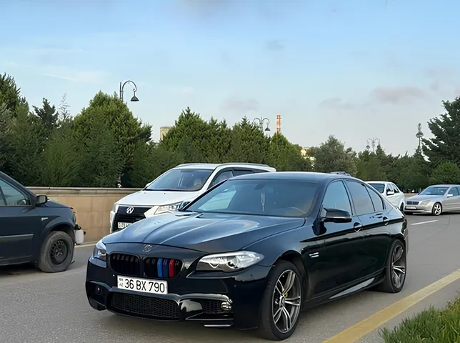 BMW 520, 2.0 L, 2013 год, 308 793 km, Баку - Цена: 21 900 ₼ - Tunel.az