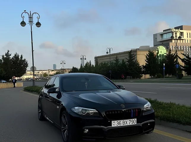 BMW 520, 2.0 L, 2013 год, 308 793 km, Баку - Цена: 21 900 ₼ - Tunel.az
