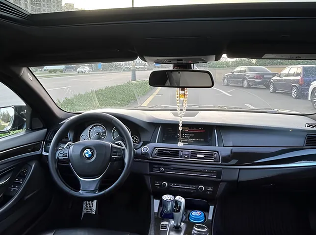 BMW 520, 2.0 L, 2013 год, 308 793 km, Баку - Цена: 21 900 ₼ - Tunel.az