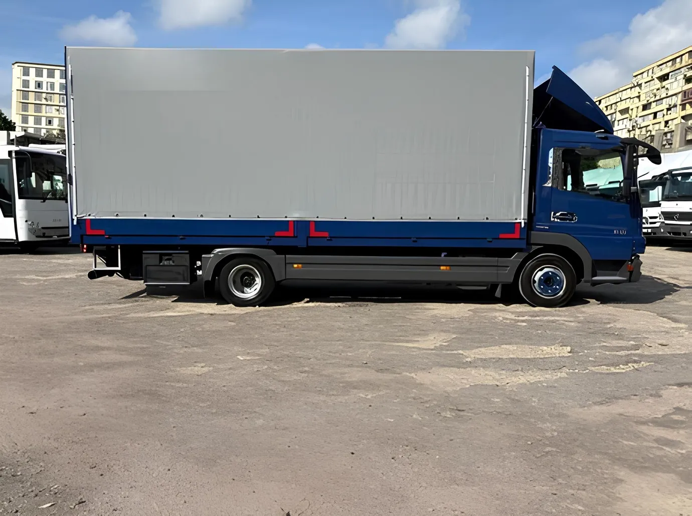 Mercedes Atego 818, 4.3 L, 2011 year, 239 509 km, Baku - Price: 41 000 ₼ - Tunel.az