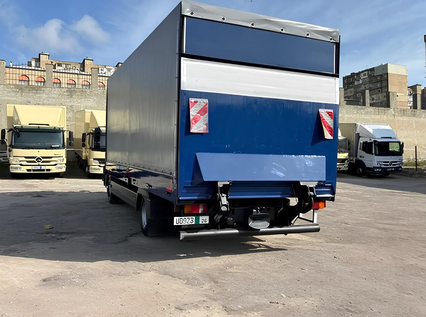 Mercedes Atego 818, 4.3 L, 2011 year, 239 509 km, Baku - Price: 41 000 ₼ - Tunel.az