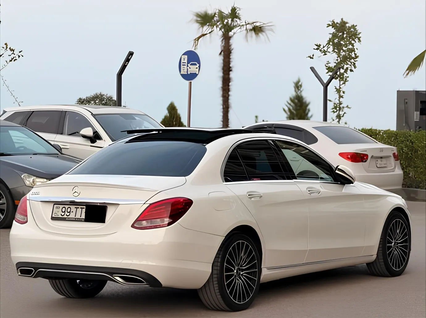 Mercedes C 300, 2.0 L, 2015 год, 218 000 km, Баку - Цена: 32 500 ₼ - Tunel.az