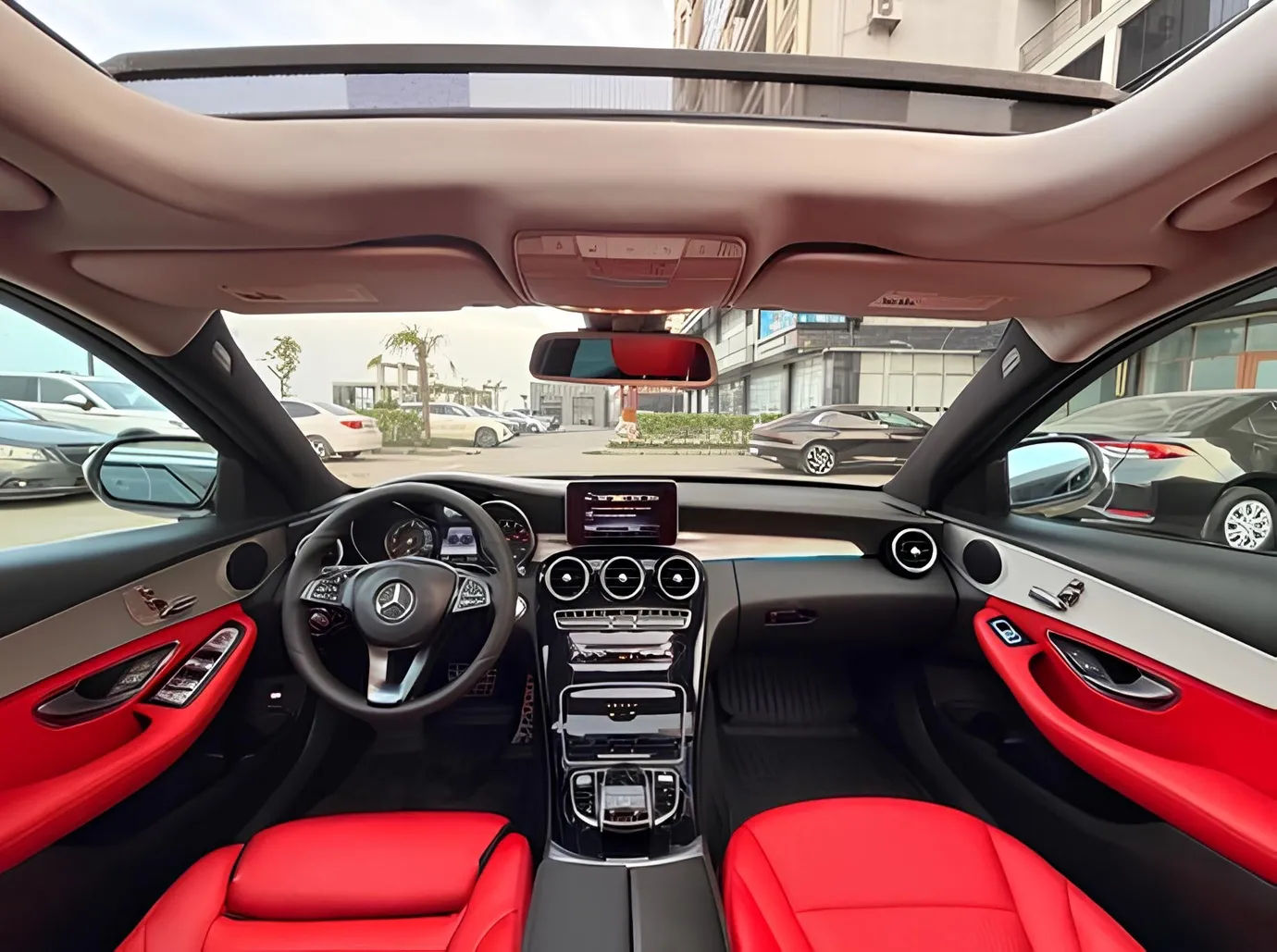 Mercedes C 300, 2.0 L, 2015 год, 218 000 km, Баку - Цена: 32 500 ₼ - Tunel.az