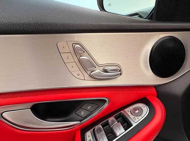 Mercedes C 300, 2.0 L, 2015 год, 218 000 km, Баку - Цена: 32 500 ₼ - Tunel.az