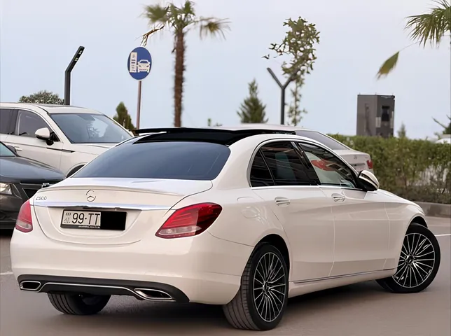 Mercedes C 300, 2.0 L, 2015 год, 218 000 km, Баку - Цена: 32 500 ₼ - Tunel.az