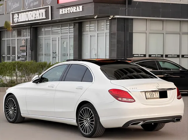 Mercedes C 300, 2.0 L, 2015 год, 218 000 km, Баку - Цена: 32 500 ₼ - Tunel.az