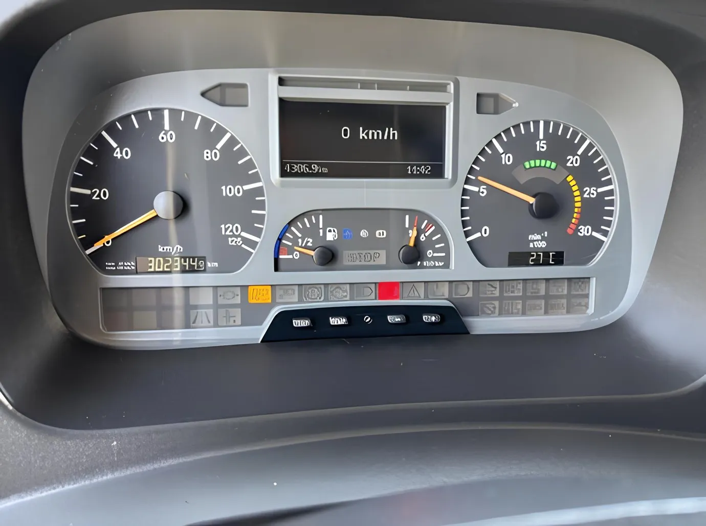 Mercedes Atego 816, 4.3 L, 2010 წელი, 302 424 km, Baku - ფასი: 37 000 ₼ - Tunel.az