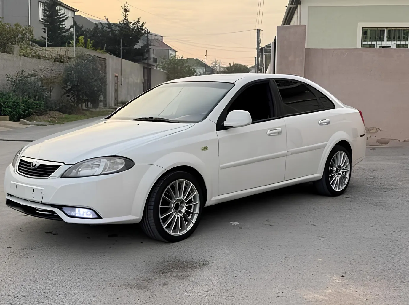 Daewoo Gentra, 1.5 L, 2014 წელი, 261 000 km, Baku - ფასი: 8 800 ₼ - Tunel.az