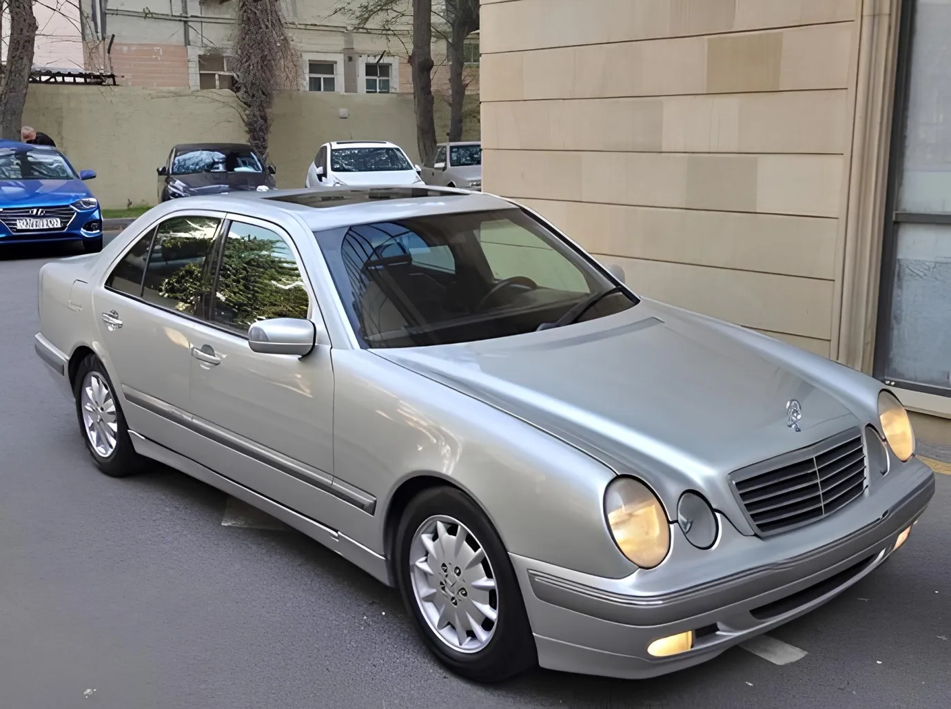 Mercedes E 240, 2.4 L, 2000 year, 290 000 km, Baku - Price: 12 800 ₼ - Tunel.az