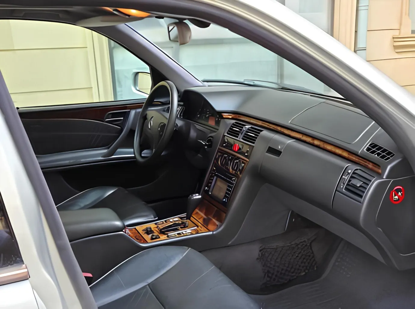 Mercedes E 240, 2.4 L, 2000 year, 290 000 km, Baku - Price: 12 800 ₼ - Tunel.az