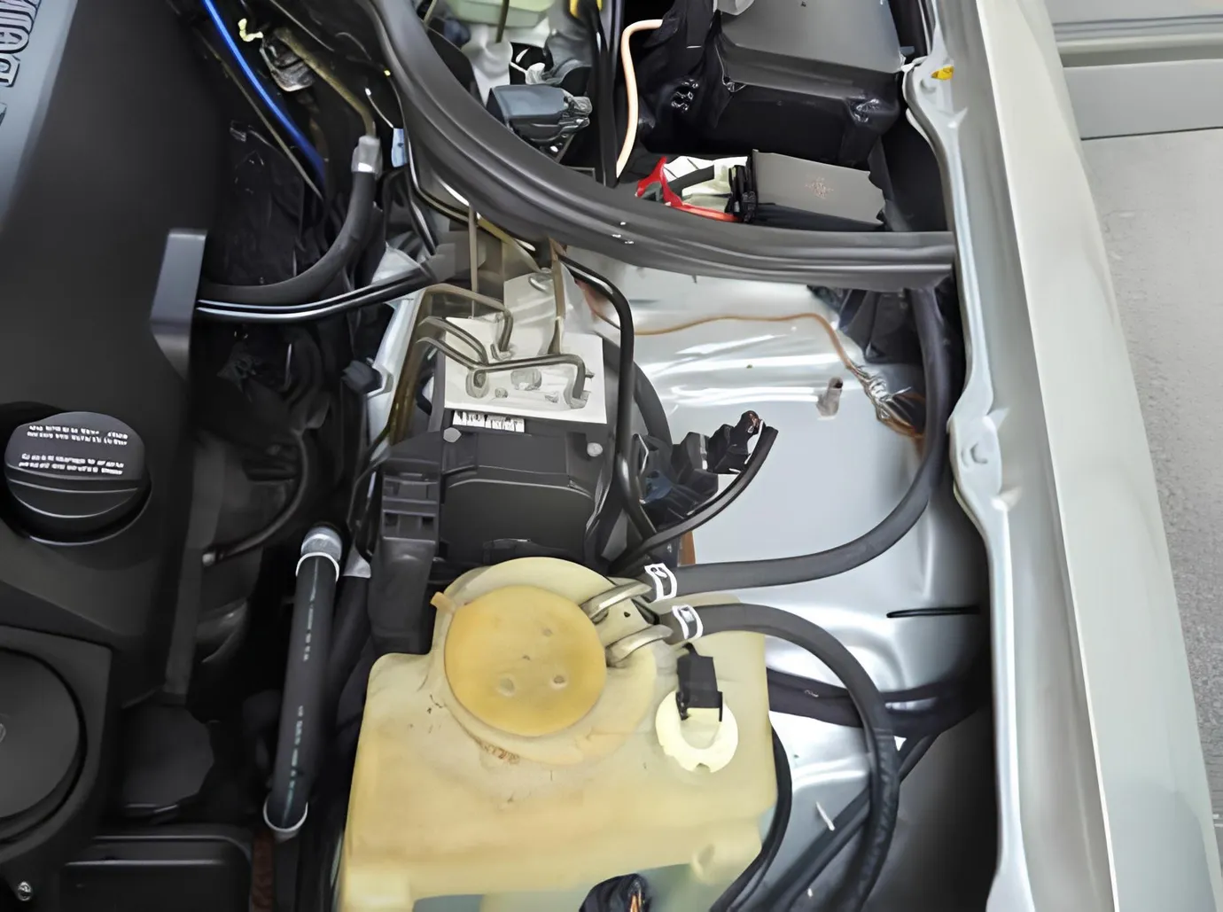Mercedes E 240, 2.4 L, 2000 year, 290 000 km, Baku - Price: 12 800 ₼ - Tunel.az