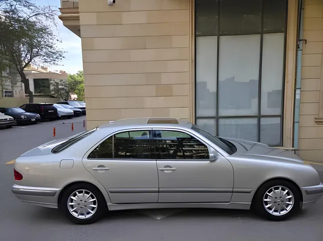 Mercedes E 240, 2.4 L, 2000 year, 290 000 km, Baku - Price: 12 800 ₼ - Tunel.az