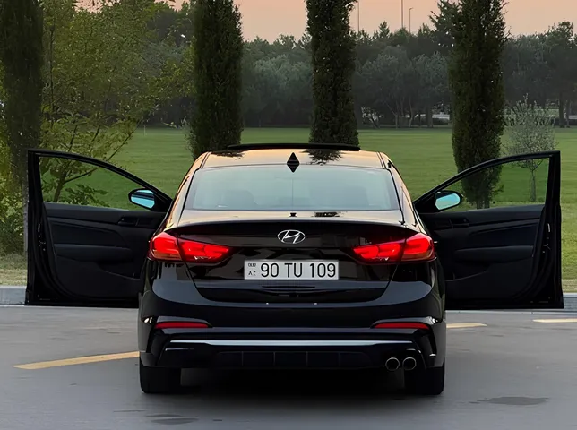 Hyundai Elantra, 1.6 L, 2018 год, 124 000 km, Баку - Цена: 25 800 ₼ - Tunel.az