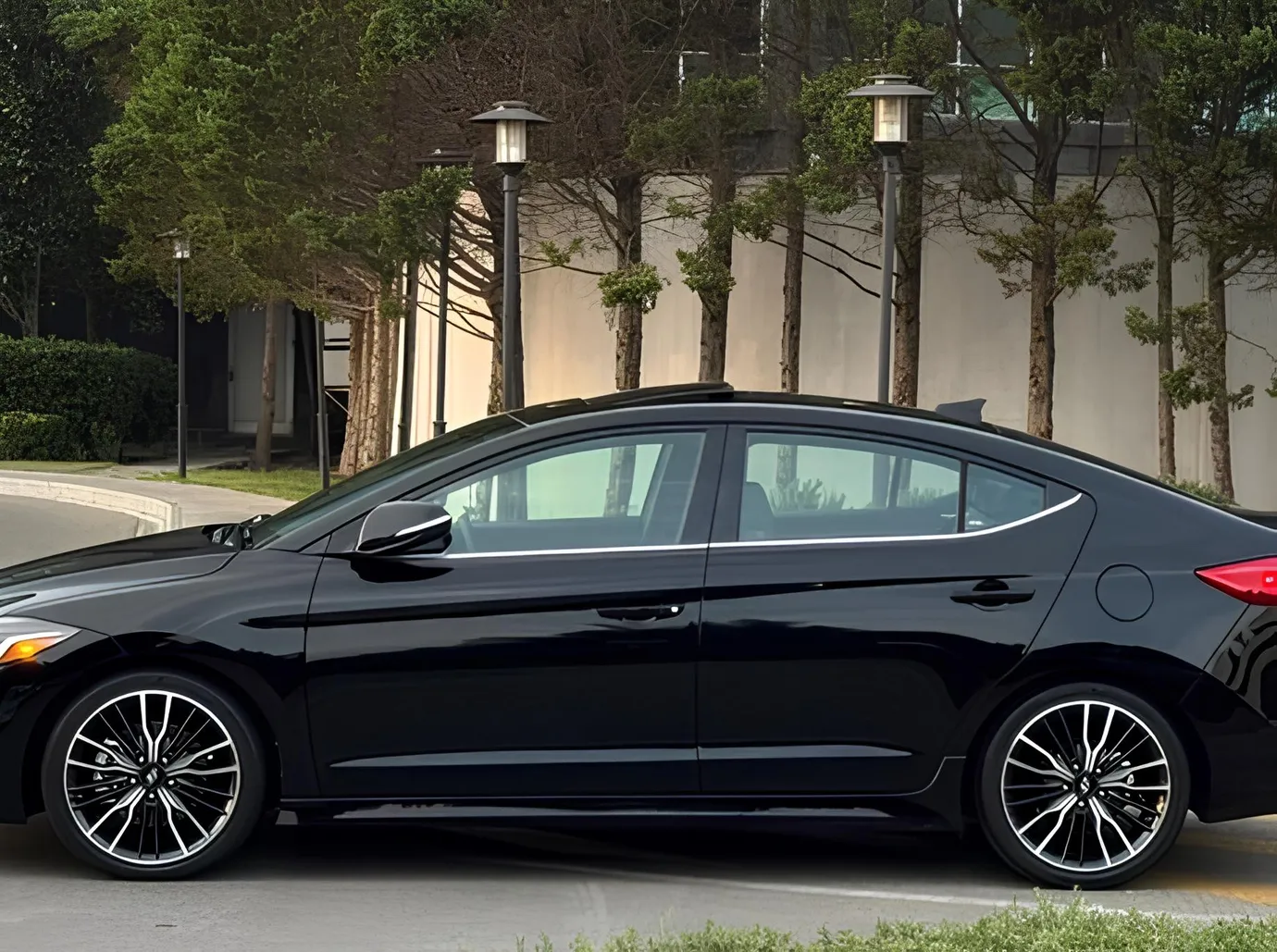 Hyundai Elantra, 1.6 L, 2018 год, 124 000 km, Баку - Цена: 25 800 ₼ - Tunel.az