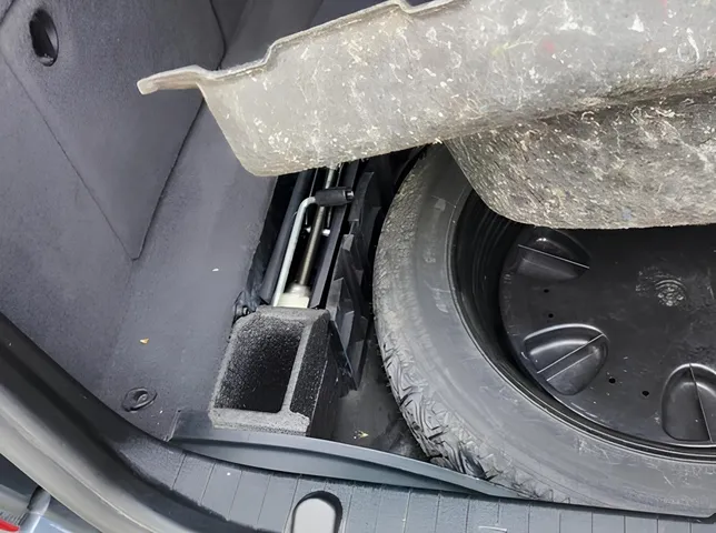 Mercedes E 240, 2.6 L, 2004 წელი, 183 114 km, Agdash - ფასი: 18 500 ₼ - Tunel.az
