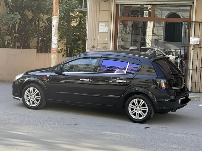 Opel Astra, 1.3 L, 2009 год, 350 000 km, Баку - Цена: 11 900 ₼ - Tunel.az