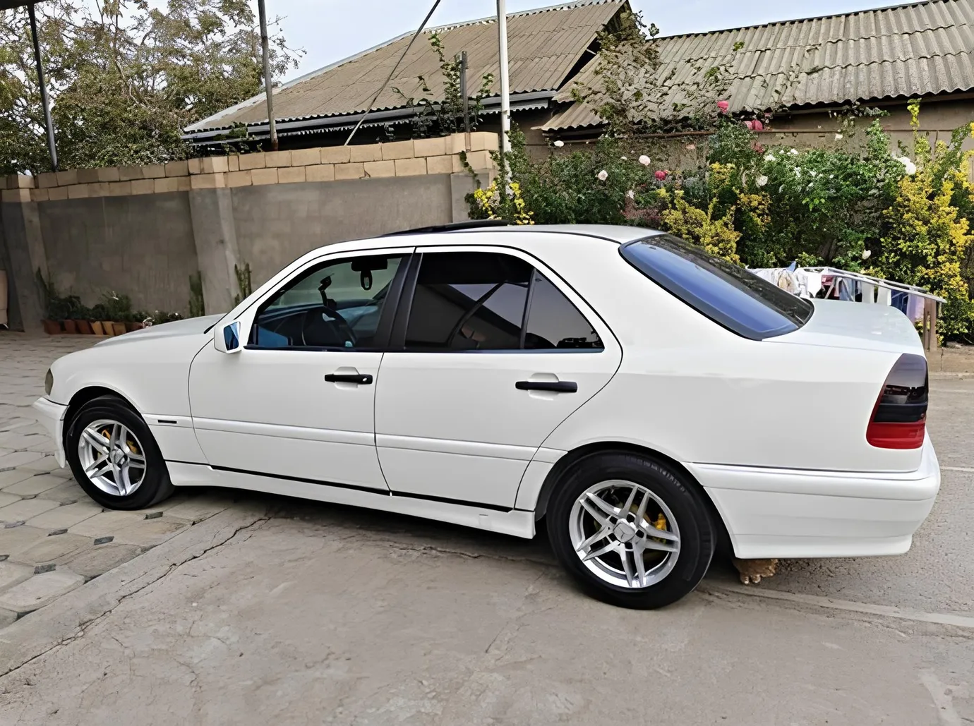 Mercedes C 180, 1.8 L, 1997 i̇l, 411 000 km, Biləsuvar - Qiymət: 9 000 ₼ - Tunel.az