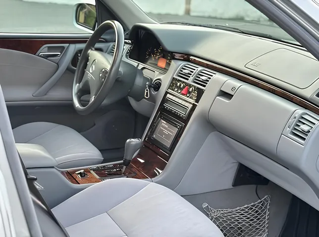 Mercedes E 240, 2.4 L, 2000 i̇l, 288 000 km, İsmayıllı - Qiymət: 17 000 ₼ - Tunel.az