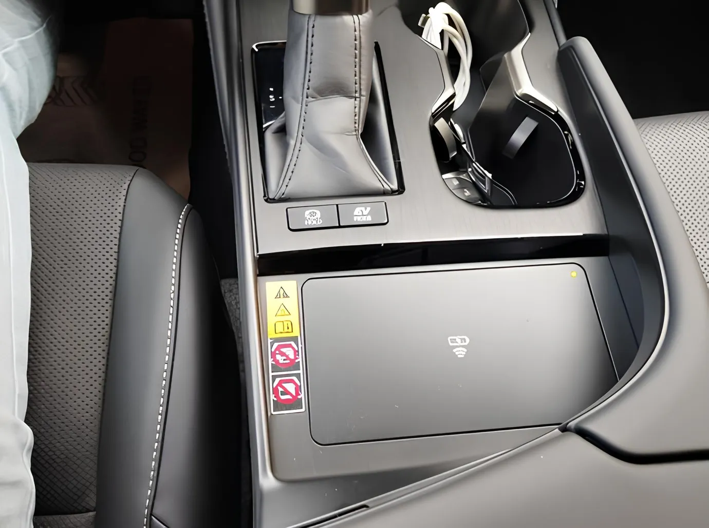Lexus ES 300h, 2.5 L, 2023 год, 48 000 km, Баку - Цена: 69 800 ₼ - Tunel.az