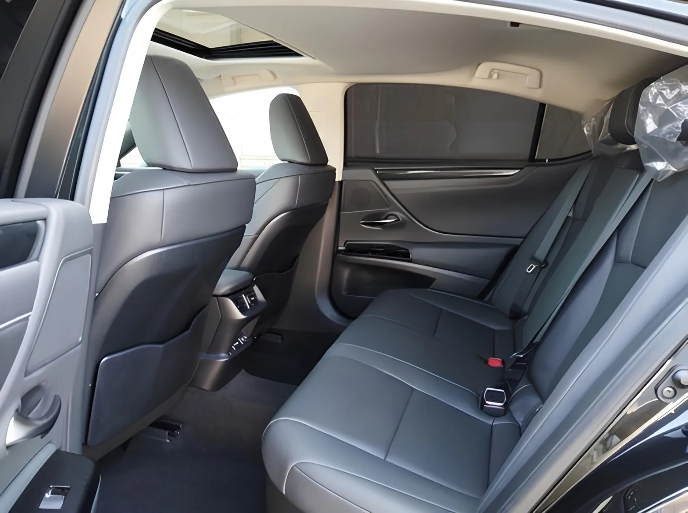 Lexus ES 300h, 2.5 L, 2023 год, 48 000 km, Баку - Цена: 69 800 ₼ - Tunel.az