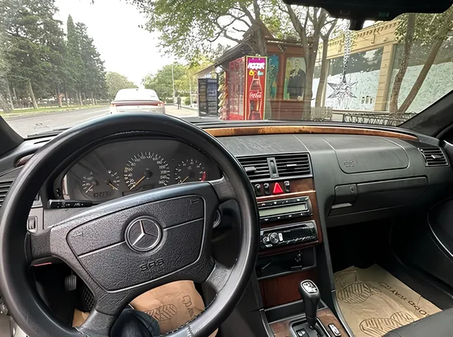 Mercedes C 240, 2.4 L, 1997 i̇l, 290 000 km, Bakı - Qiymət: 12 000 ₼ - Tunel.az