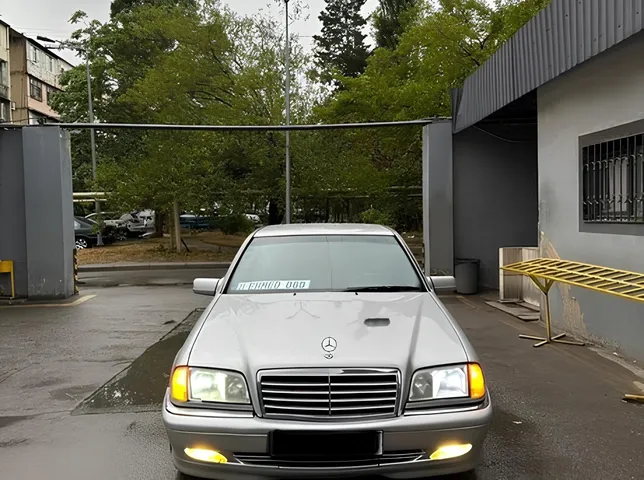 Mercedes C 240, 2.4 L, 1997 i̇l, 290 000 km, Bakı - Qiymət: 12 000 ₼ - Tunel.az