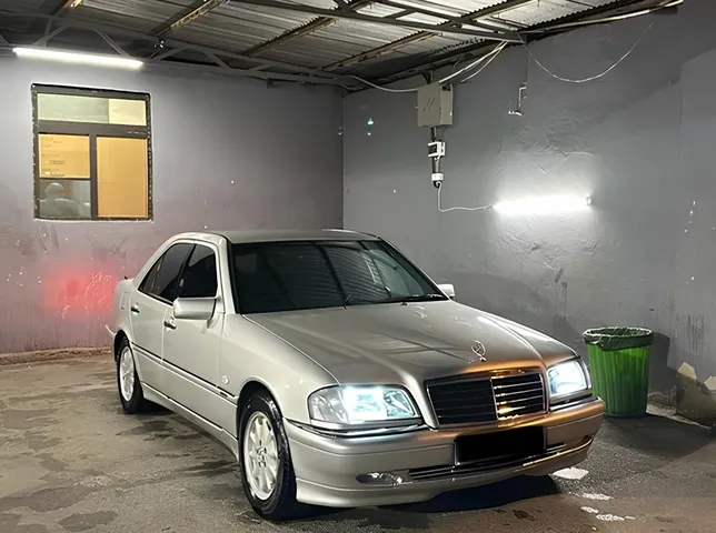 Mercedes C 240, 2.4 L, 1997 i̇l, 290 000 km, Bakı - Qiymət: 12 000 ₼ - Tunel.az
