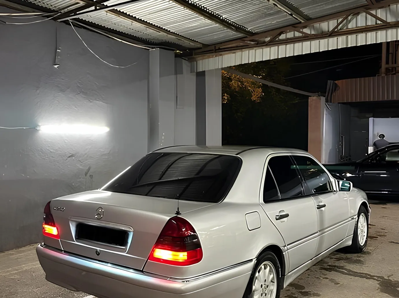 Mercedes C 240, 2.4 L, 1997 i̇l, 290 000 km, Bakı - Qiymət: 12 000 ₼ - Tunel.az