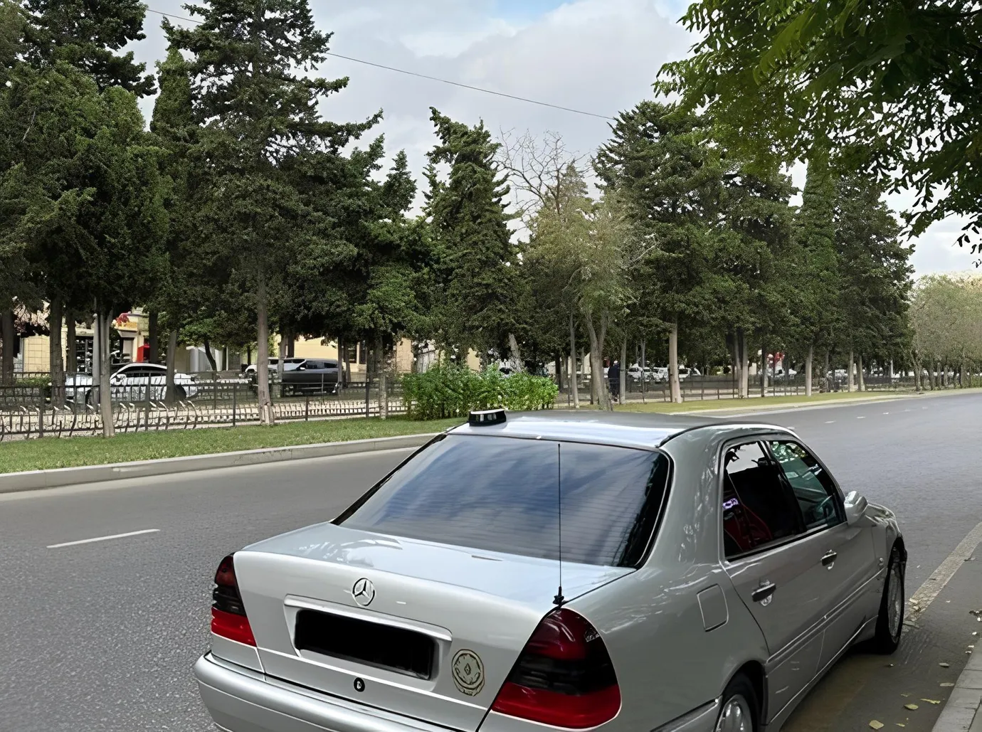 Mercedes C 240, 2.4 L, 1997 i̇l, 290 000 km, Bakı - Qiymət: 12 000 ₼ - Tunel.az