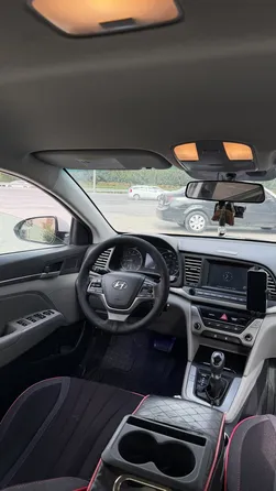 Hyundai Elantra, 2.0 L, 2017 წელი, 98 000 mil, Baku - ფასი: 21 400 ₼ - Tunel.az