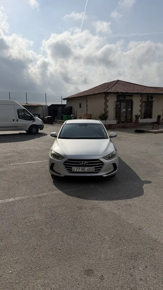 Hyundai Elantra, 2.0 L, 2017 წელი, 98 000 mil, Baku - ფასი: 21 400 ₼ - Tunel.az